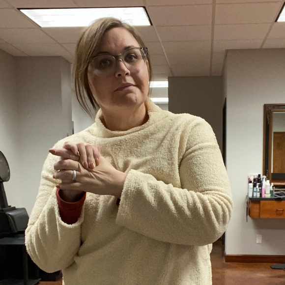 Meet your Posher, Katie - Picture 1 of 1